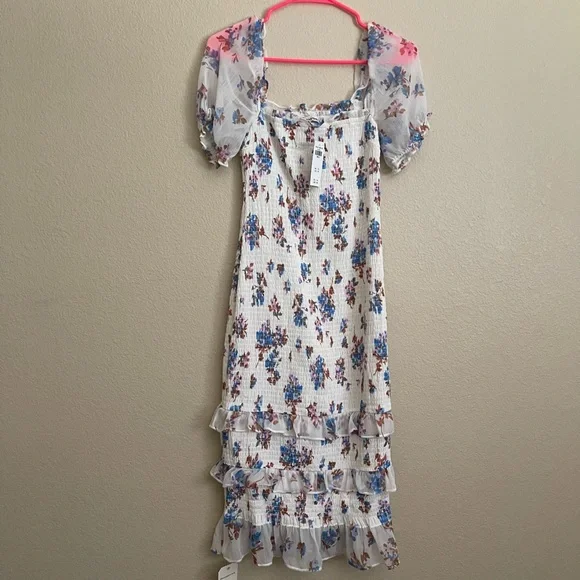 abercrombie smocked puff sleeve midi dress Abercrombie & Fitch Puff Sleeve Smocked Waist Midi Dress